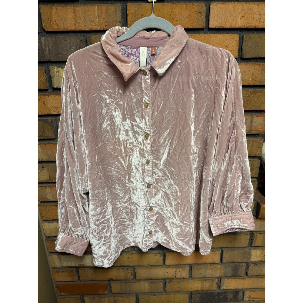Pilcro Anthropologie Velvet Crushed Button Up Top Women's M Pink Long Sleeve